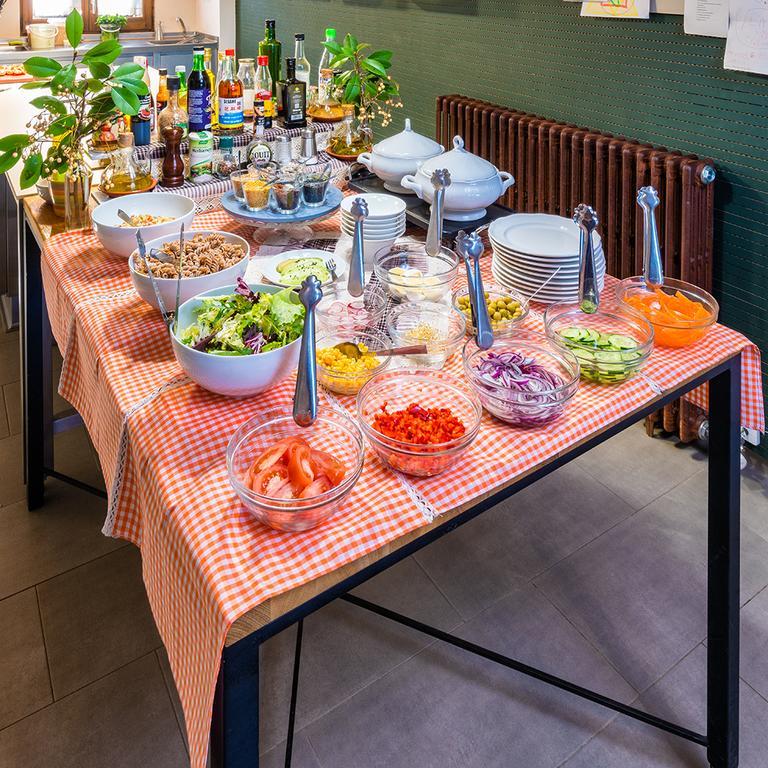 Hostal Emphasis Casserres Exterior foto